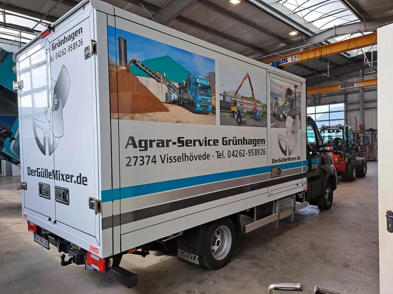 Koffer-Lkw mit Bildmotiven im Digitaldruck
